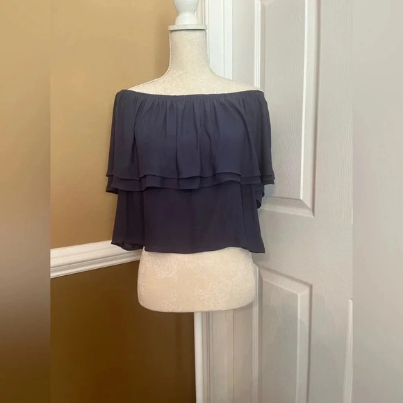 LUSH-Navy Blue Off The‎ Shoulder Ruffled Crop Top - Picture 6 of 9